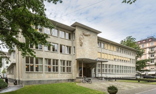 Zentral- und Hochschulbibliothek