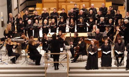 Französische Chormusik mit Harfe unter der Leitung von K.Jud