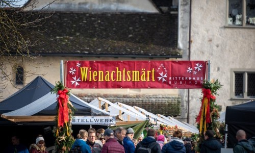 Wienachtsmärt im Hof